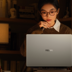Xiaomi Redmibook 14 (2026) uso quotidiano: portatile argento batteria 80 Wh fino a 16 ore
